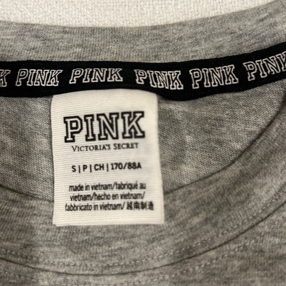 Victoria secret grey tee shirt - Picture 2 of 7